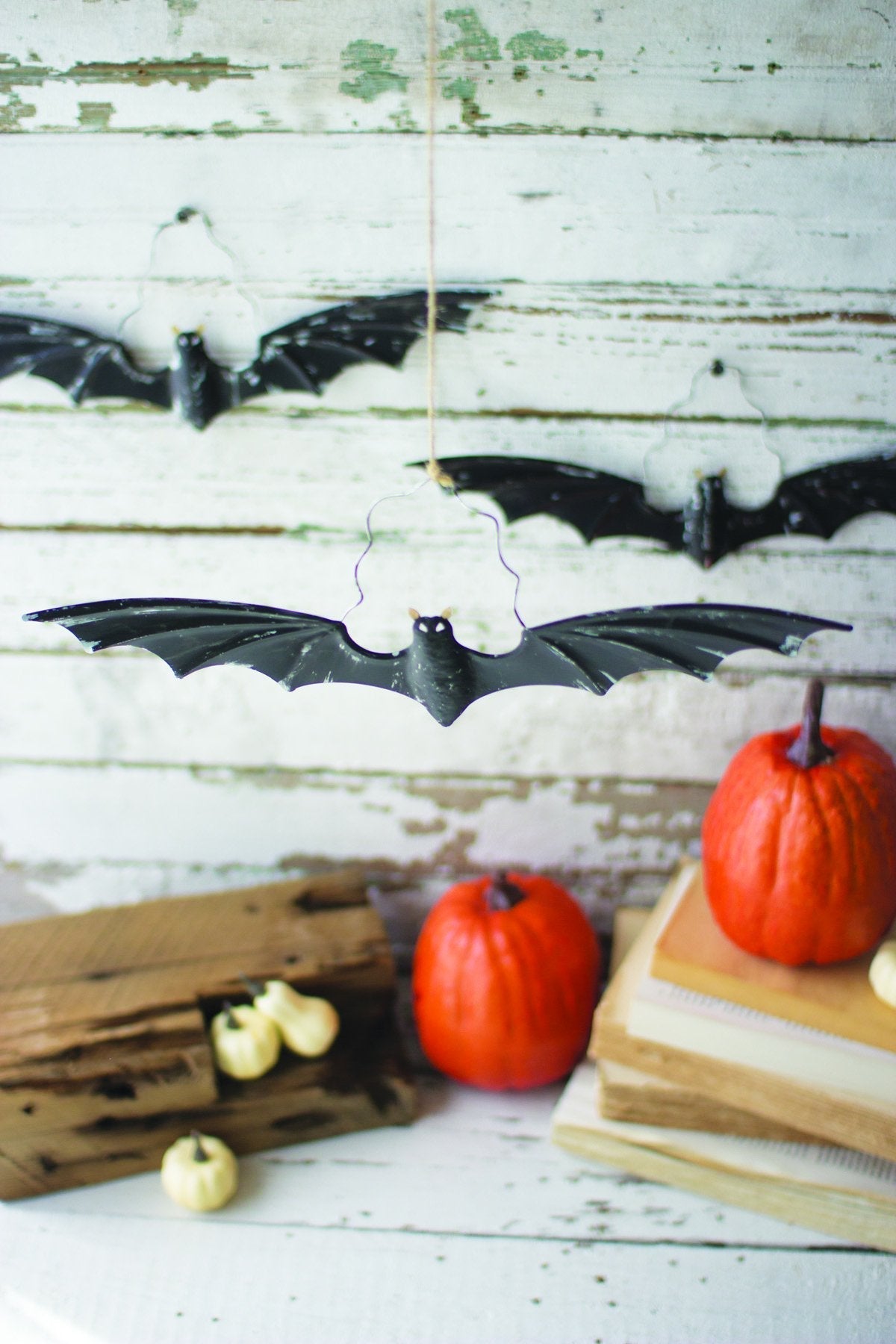 Kalalou Black Metal Bat Ornaments (Set of 4)6