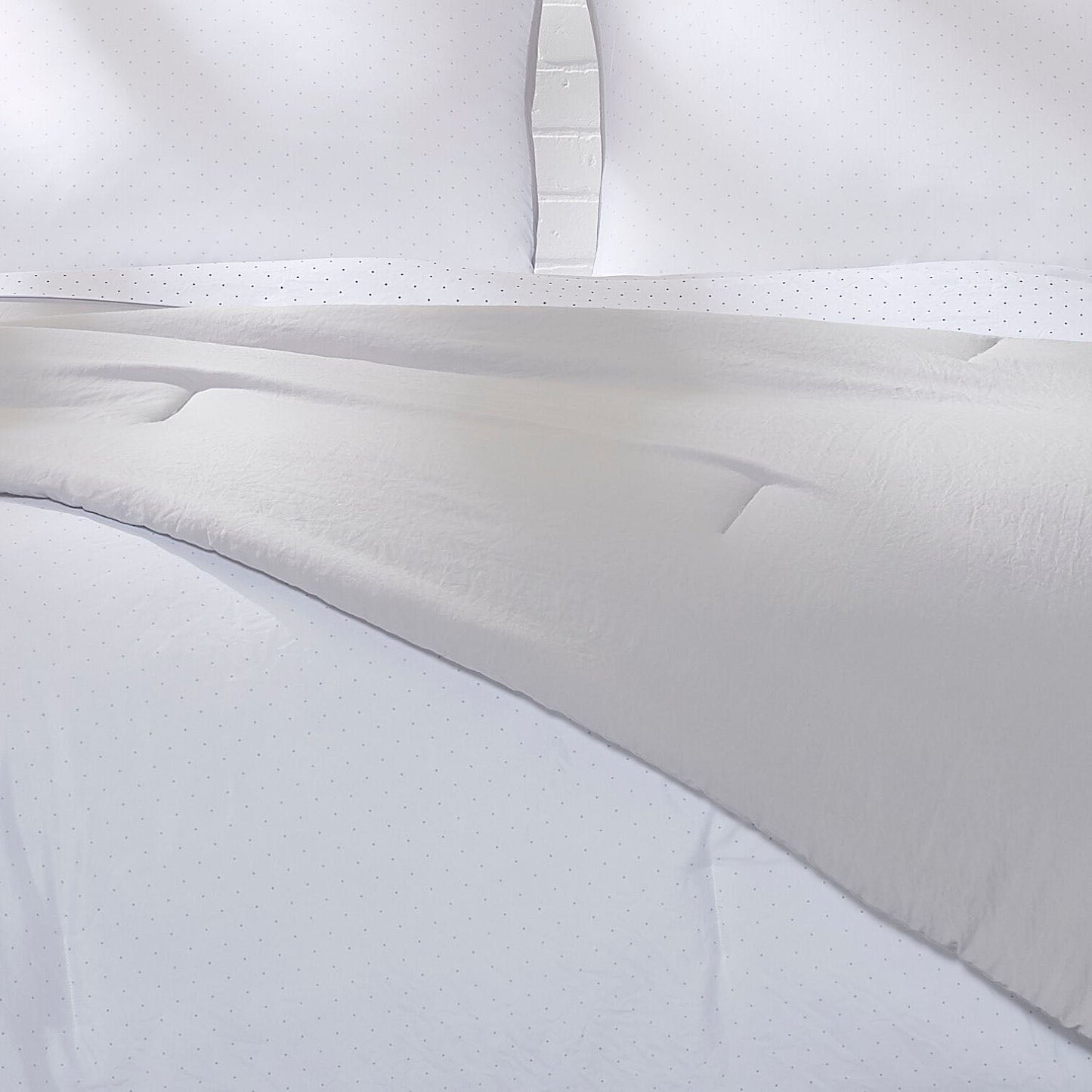 E. Jay Bedding Co Reversible Microfiber Polka Dot Comforter set - Silver