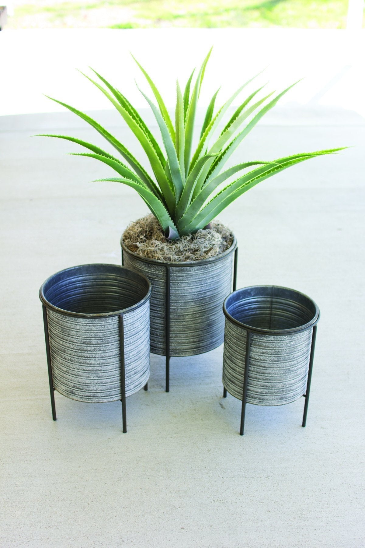 Kalalou Galvanized Metal Planters With Iron Bases1
