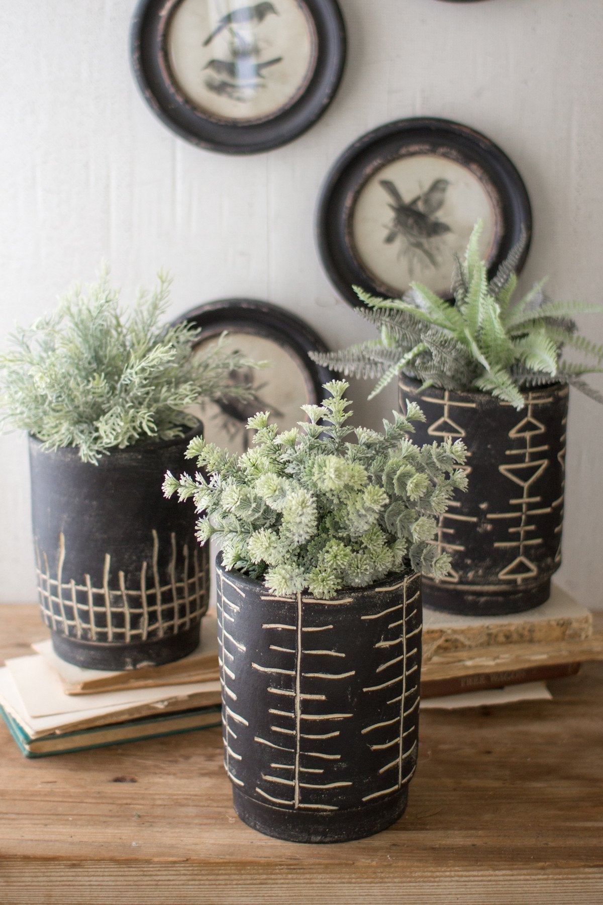 Kalalou Black And White Clay Planters - Set Of 3